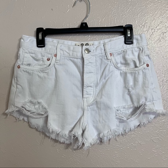 Free People Pants - SOLD E Free People We The Free White Distressed Cutoff Denim Shorts